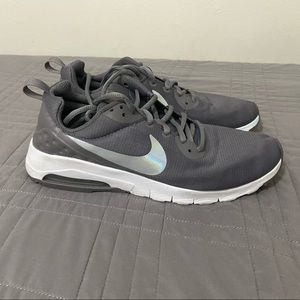Nike Size 6 Youth